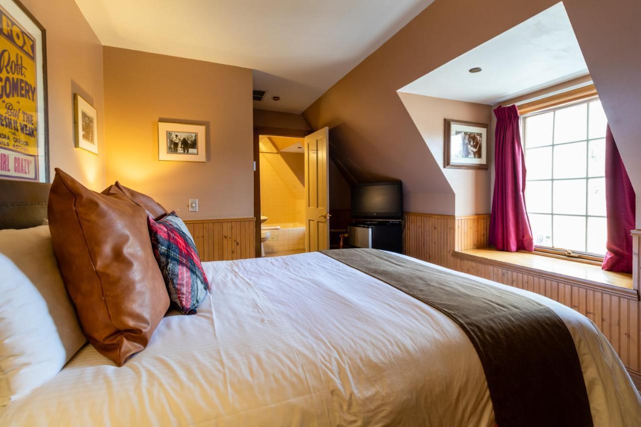 Inn Saddleback At Arrowhead