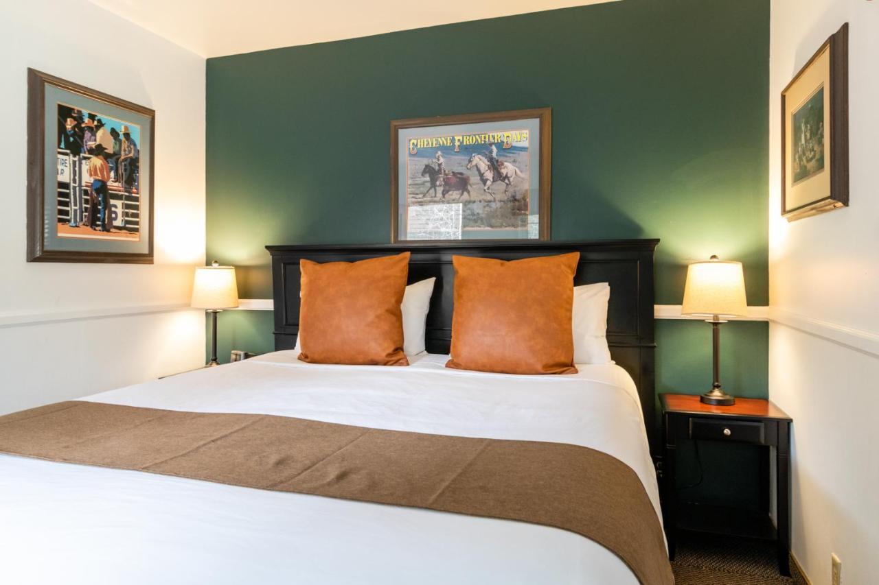 Saddleback At Arrowhead 3*